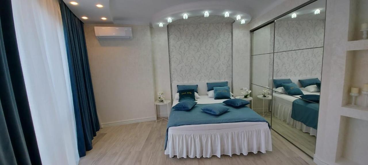 Elite Apartment In Orbi Sea Tower Batumi Kültér fotó